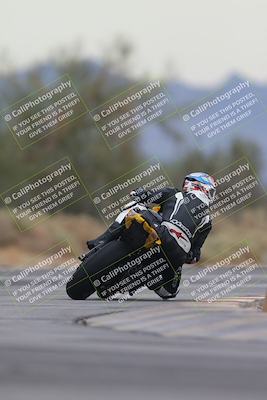 media/Sep-21-2025-Race Pace (Sun) [[98bf33ef95]]/Verified/2-Turn 2 Backside (835am)/